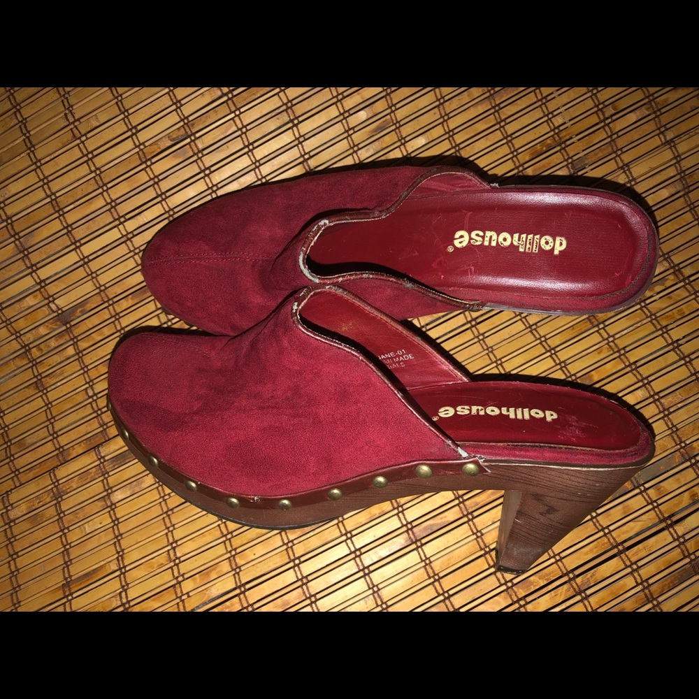 Dollhouse suede red 💄💋👠 size 9 bohemian gypsy clogs retro